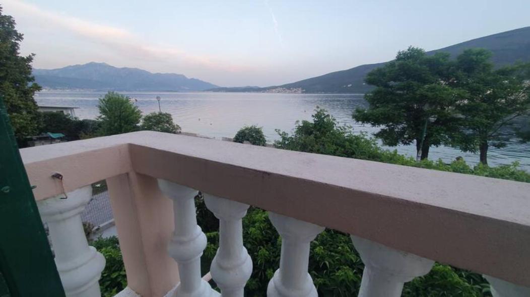 Apartment Dunja Herceg Novi Buitenkant foto